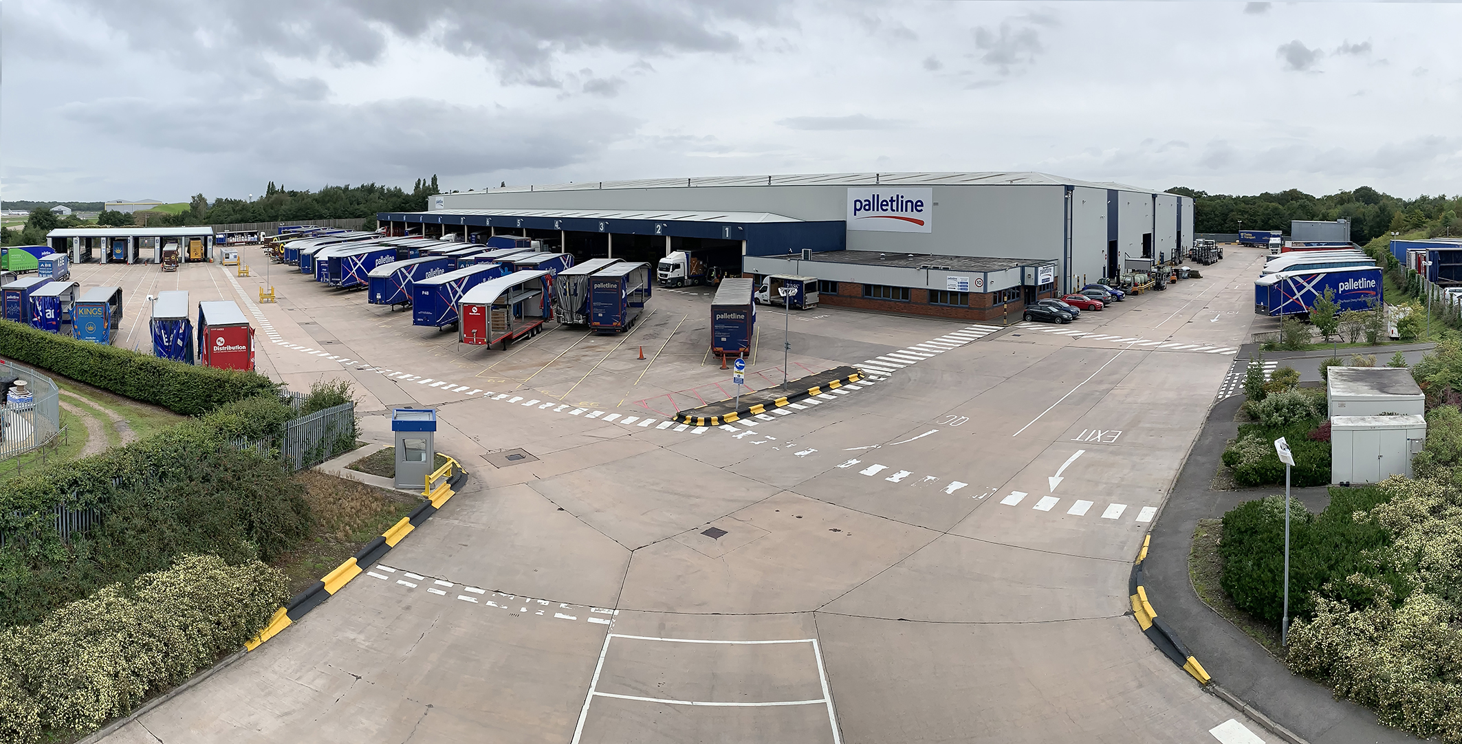 Palletline distribution hub